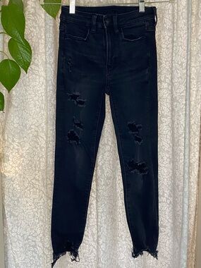 American Eagle Outfitters Black Distressed Skinny Jeans